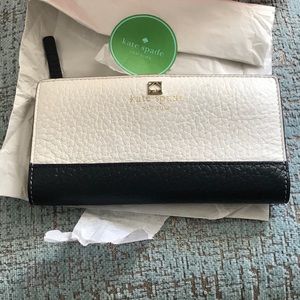 Kate Spade wallet. Brand new